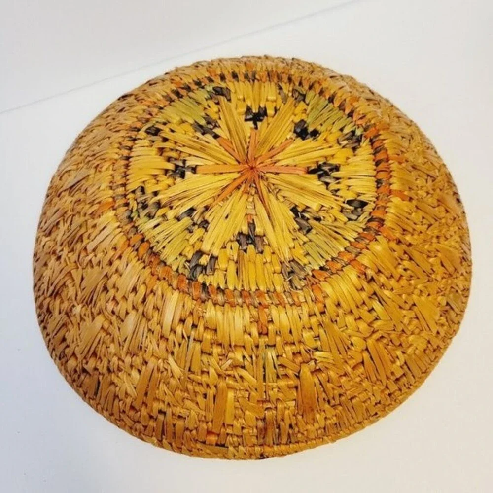 Handmade Collectible Woven Grass Bowl Basket